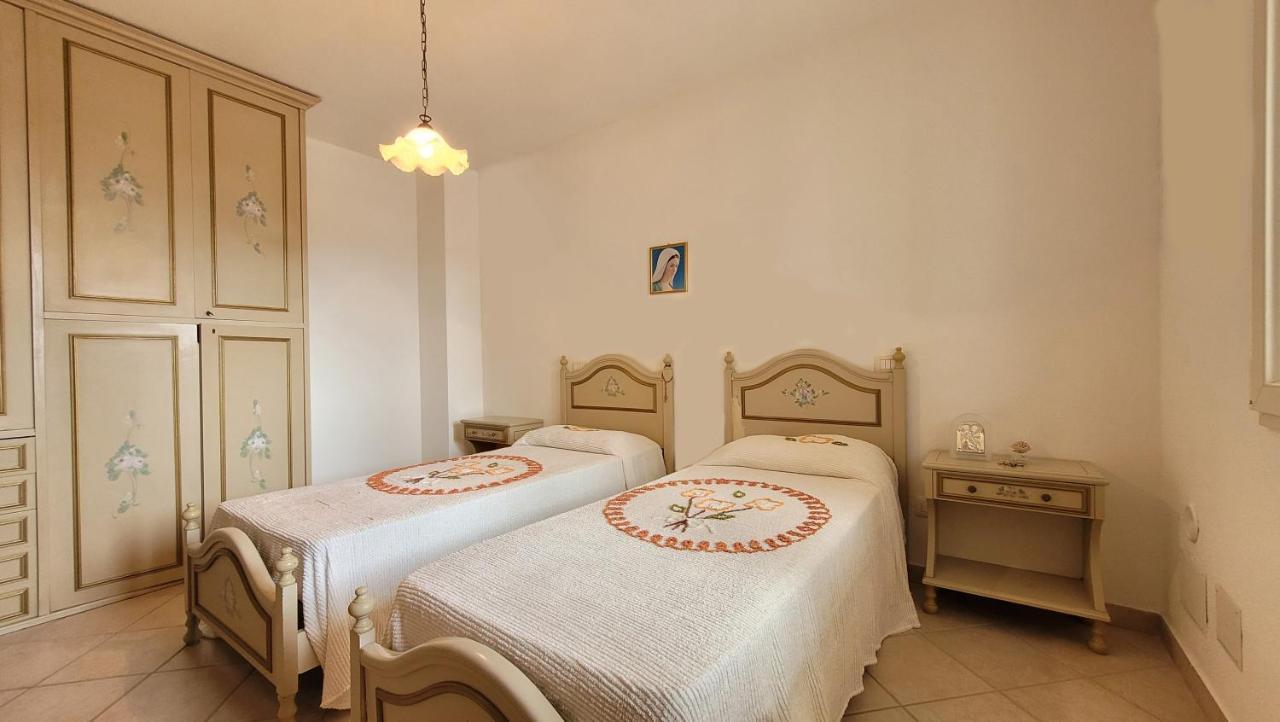 Residenza La Pineta Orosei Villa Exterior foto